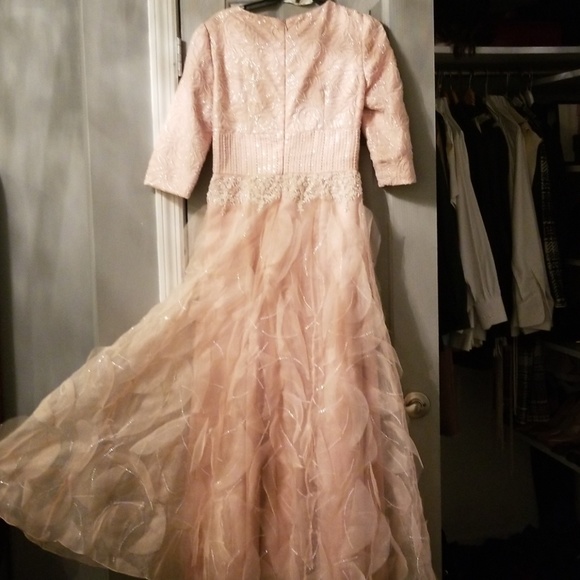 Pink toole gown with beads - Picture 3 of 3